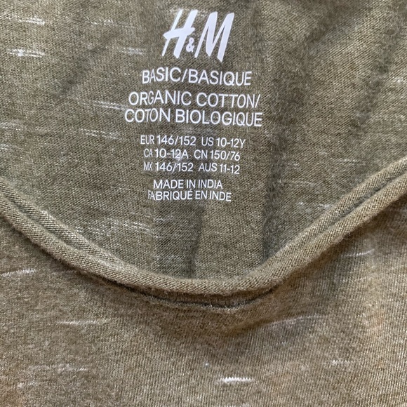 Green H&M tee - Picture 2 of 2